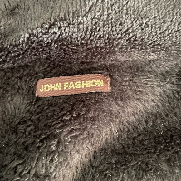 SOFT Black Jacket no buttons - Picture 6 of 7